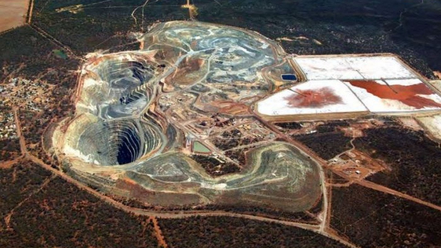 Číňané skupují lithium po celém světě, zcela záměrně vedou Evropu do fatální závislosti na nich