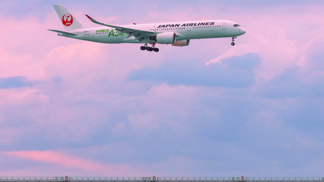 Aerolinky rozjíždí půjčovnu oblečení, aby snížily svou emisní stopu, ještě buďte rádi za downsizing