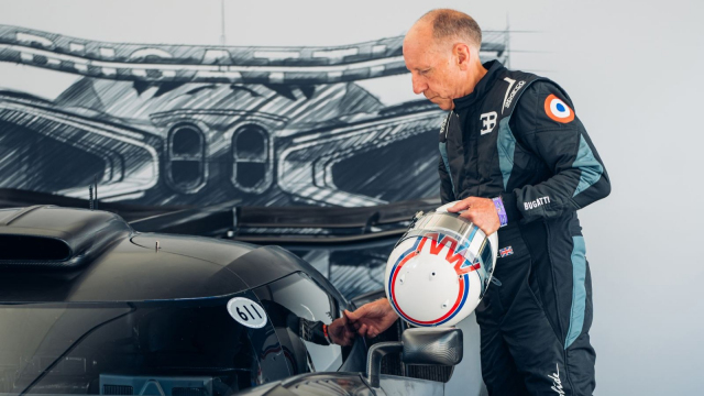 Bugatti schopné zrychlit z 0 na 500 km/h za 20 s prochází finálními testy, ladí ho sám držitel vytrvalostní trojkoruny