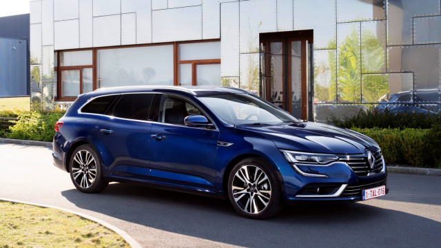 Velký Renault, za jehož kvalitu ručil Mercedes, jako nový propadl, o to lákavější je jako levná ojetina