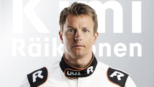 Peníze nesmrdí, mistr světa F1 a odpůrce marketingových kejklí se nechal zlákat Číňany k podpoře jejich superkombíku