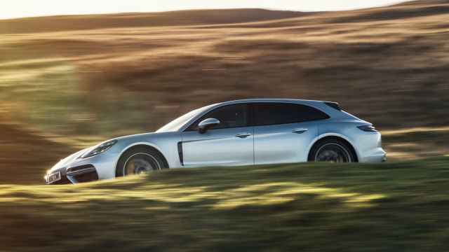 Jediný kombík Porsche končí, první i poslední auto svého druhu nechtěl skoro nikdo