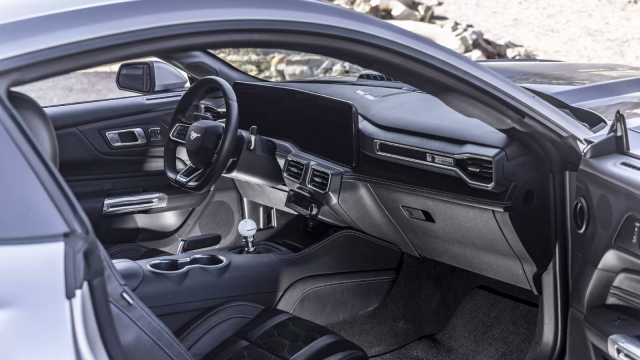 Nová brutální verze Mustangu nabízí za poloviční cenu víc výkonu než špičkové GTD