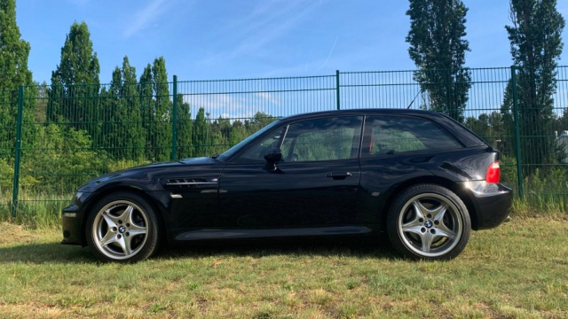 Zaměstnanec BMW se vysmál všem. Zesměšňovanou „klaunskou botu” schoval na 24 let do garáže, teď vydělá miliony