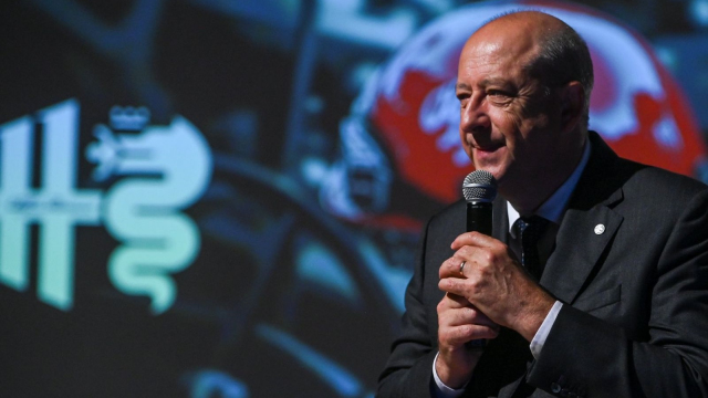Šéf Alfy Romeo se otevřeně vysmál EU. Euro 7 je kravina, politici zdražili auta na dvojnásobek