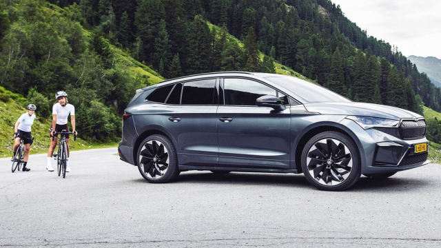 Škoda poprvé na klíčovém trhu EU prodejně prohrála s čínským autem, navíc v segmentu, na kterém si tak zakládá