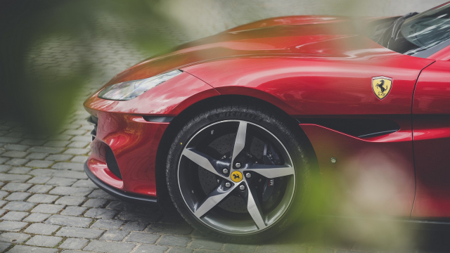 Ferrari kompletně mění směr. Už nechce auta postavená kolem rychlosti, zákazníci ji prý nezvládají, nic jim nedává