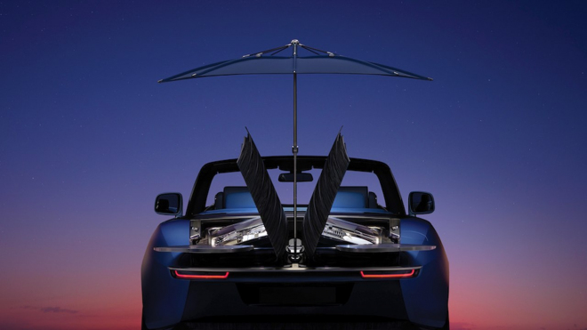 Nejdražší nové auto světa už není Bugatti, ale pouťová podivnost pro lidi bez vkusu