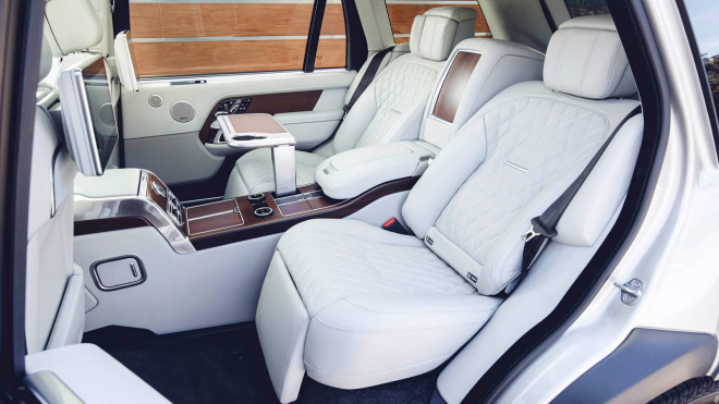 Druhé nejdražší SUV světa se představilo do detailu, jeho česká cena je ohromující