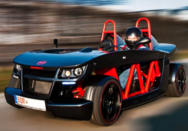 STK Road Kart: motokára na silnici má litr se 117 koňmi, váží ale 600 kg