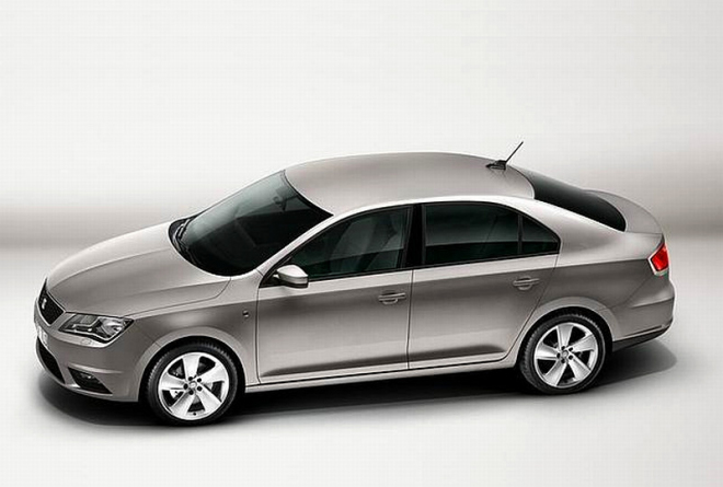 Seat Toledo 2012: sériová Škoda Rapid ve španělském podání