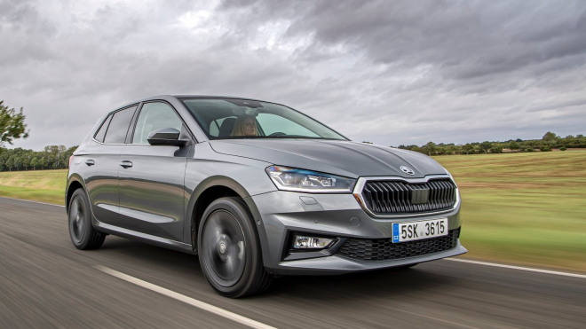 Zmírnění normy Euro 7 může zachránit spoustu aut, která měla skončit. Otázkou je, zda to automobilky budou chtít udělat