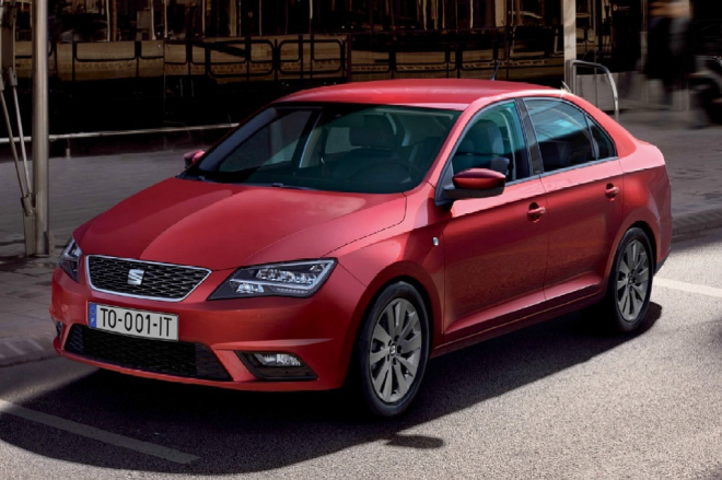 Moderna pro každého: Seat Toledo 2015 dostal světla čistě z LED