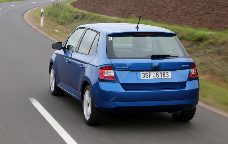 Skoda_Fabia_2015_III_nova_oficialni_mask_12_800_600.jpg
