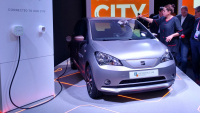 Seat e-Mii je malý španělský elektromobil. Do výroby míří, do prodeje ne