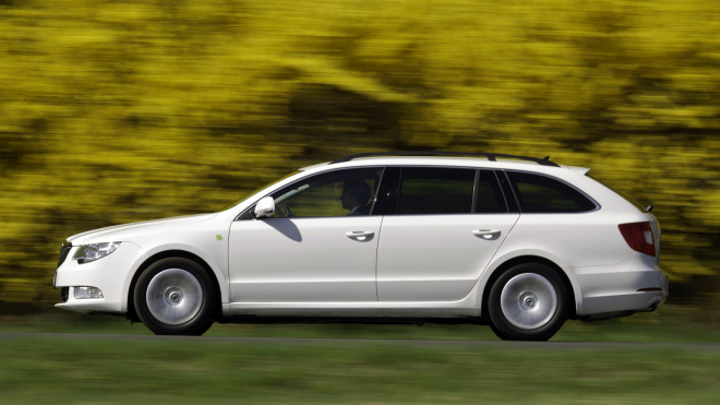 Jedna z nejdražších Škod v prodeji je 8 let starý Superb, je ale opravdu zvláštní