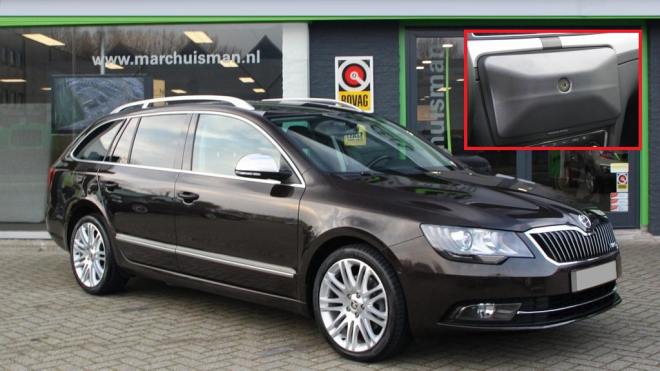 Tato nenápadná Škoda Superb skrývá 380 koní. Je na prodej, i s další zvláštností