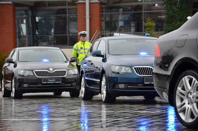 Každá Škoda Superb V6 pro českou policii přišla na 886 tisíc Kč, bez vybavení
