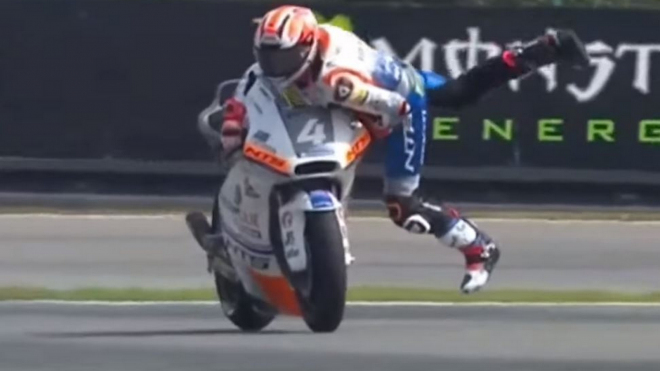 Pilot předvedl na české grand prix jednu z nejúchvatnějších záchran všech dob