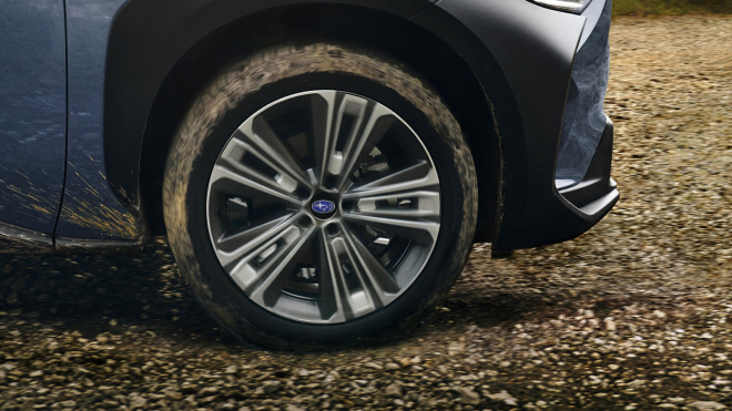 Automobilka žádá majitele nových SUV, aby s nimi okamžitě přestali jezdit, může jim opět upadnout kolo