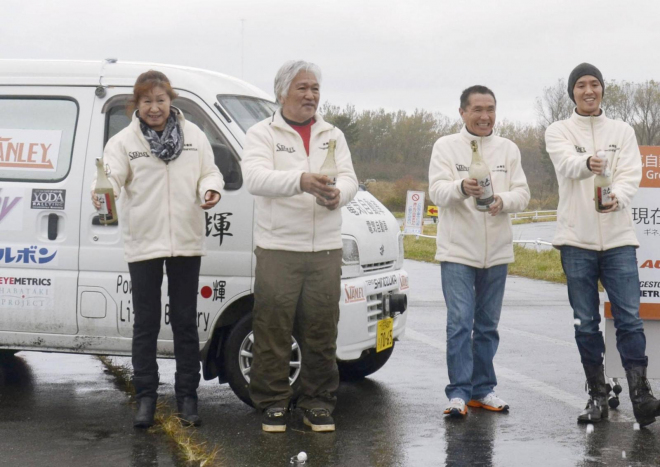 Japonci vytvořili nový rekord v dojezdu elektromobilů, úplně zbytečně