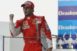 Felipe Massa říká, že ho Lewis Hamilton okradl o titul mistra světa F1, výsledek chce zpětně zvrátit