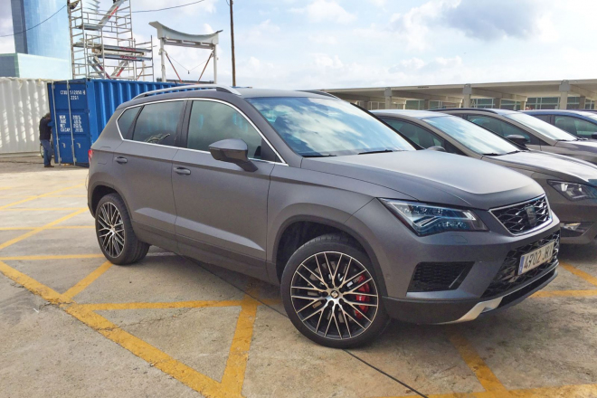 Seat Ateca Cupra nafocen bez kamufláže, s ostřejším vzhledem spojí 310 koní