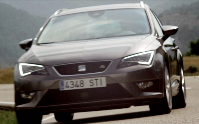 Seat Leon ST: kombík hecho en España poprvé v akci (videa)