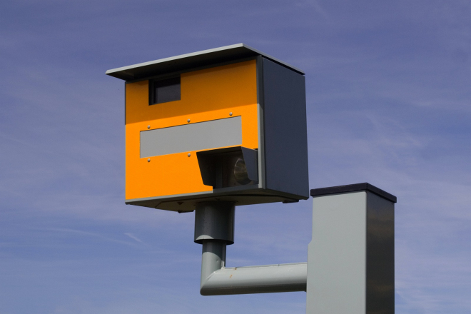 Stacionární radary ve Velké Británii přináší v řadě případů zvýšení nehodovosti