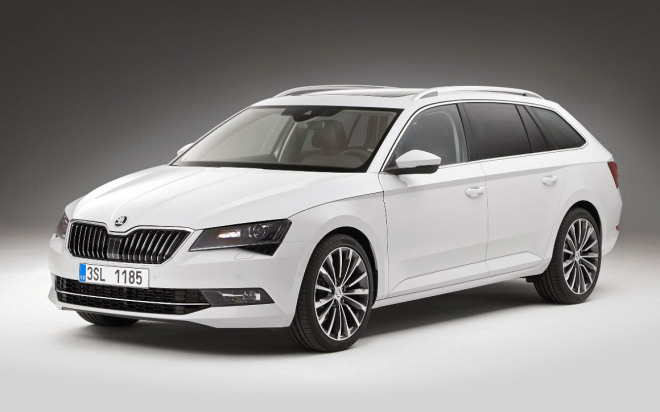 Nová Škoda Superb Combi: nové fotky, první ceny, více i k liftbacku