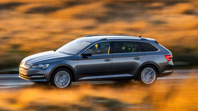 Škoda Superb pomalu končí. Někde už koupíte jen kombi, scénu vyklízí za pomoci dlouho nevídaných slev
