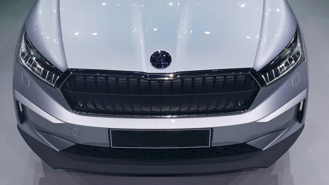 Škoda musí změnit jméno svého klíčového modelu, slavná zpěvačka uspěla s žalobou proti automobilce