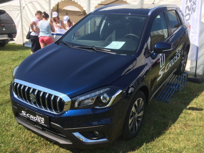 Suzuki SX4 S-Cross 2017: facelift nafocen v Maďarsku, i s novou 1,4 BoosterJet