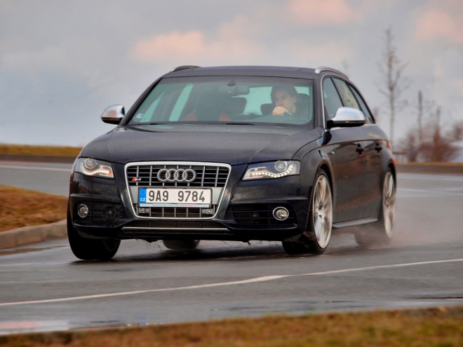 Test Audi S4 Avant: 333 cestovních koní