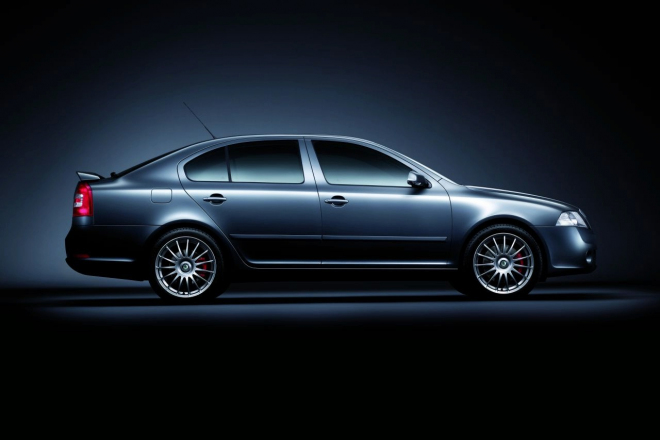 Škoda Octavia RS Limited Edition: luxusní specialitka v tmavé šedi