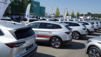 Elektromobily se stávají finančně neúnosnými i pro služby na sdílení aut, jejich provoz stojí ročně o 185 tisíc víc než u spalovacích vozů
