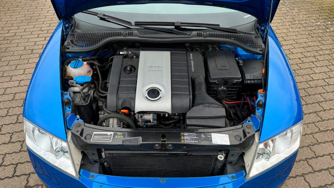 Dodnes sotva jetou Škodu Octavia II RS v krásné barvě nikdo nechce, její cena se blíží výhře v loterii