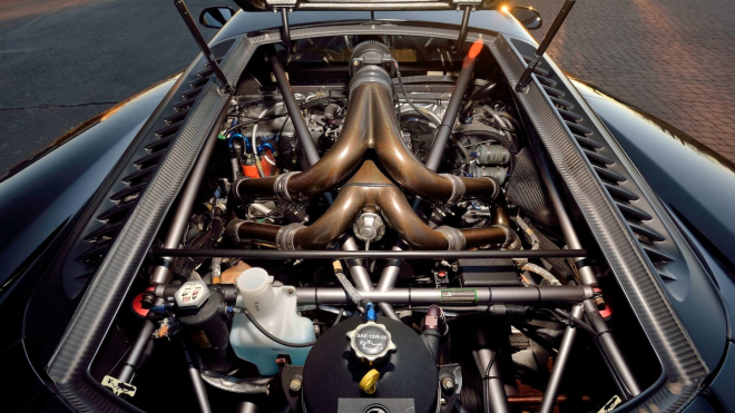 K mání je vzácný vyzyvatel Bugatti Veyron, 1 ze 14 vyrobených aut jede až 399 km/h