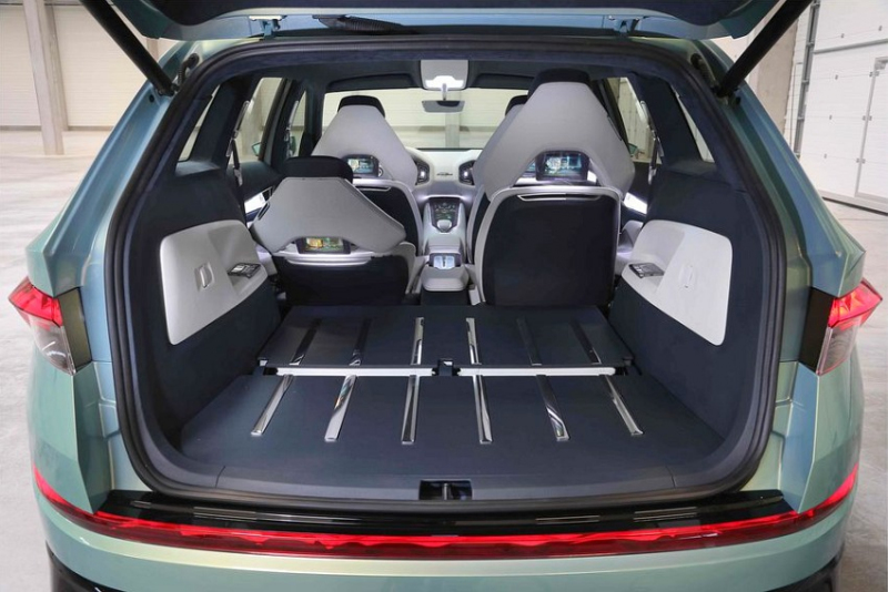 Кодиак багажник. Skoda Kodiak багажник. Шкода Кодиак багажник. Skoda Kodiak 2022 багажник. Skoda Kodiaq салон багажник.