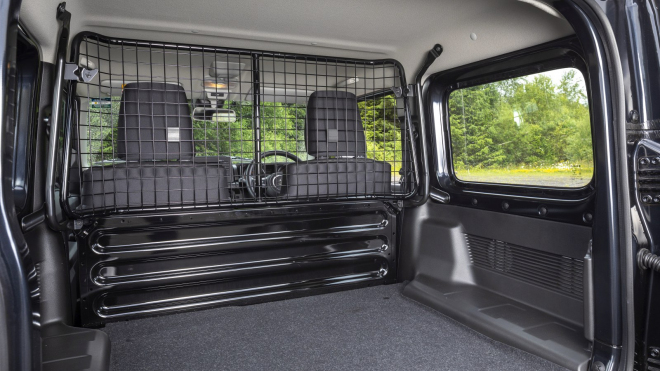 Auto, kterému zlomila vaz nová pravidla EU, se oklikou vrací do prodeje na další trh