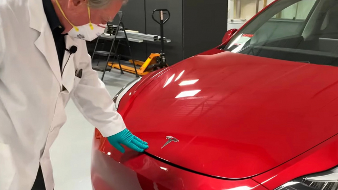 Expert prozkoumal nejnovější Teslu, trpí u jiných značek léta nevídanými nedostatky