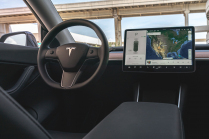 La conduite autonome de Tesla est pratiquement sans valeur lors de la vente de voitures d'occasion, les propriétaires perdent des centaines de milliers - 3 - Tesla Model Y 2021 Advisory Kit 12
