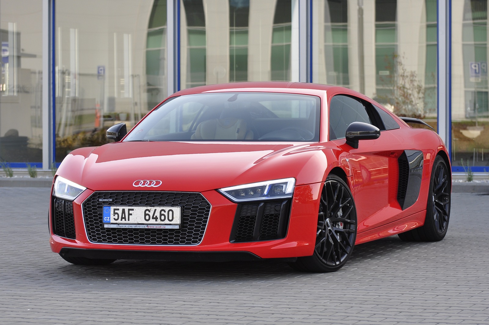 Rychlý test Audi R8 V10 plus 2016: turbo? Ne, děkuji (2) | Autoforum.cz