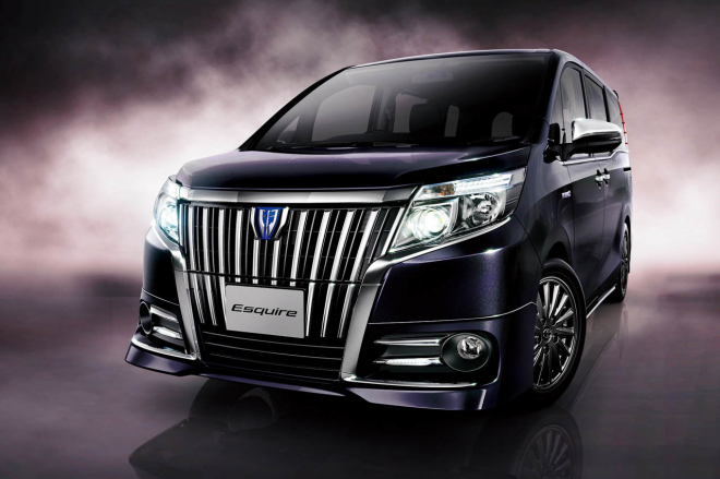 Toyota Esquire: na ministra války si nehrají jen luxusní SUV
