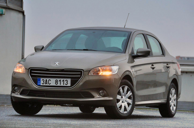 Právě testujeme Peugeot 301 1,6i, jeho dynamika je vážně příjemná (video)