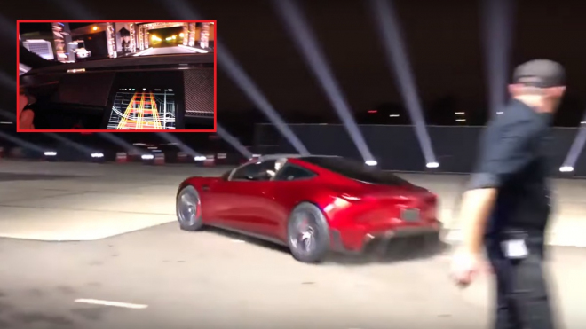Takhle brutálně akceleruje nová Tesla Roadster, je to jak zrychlený film
