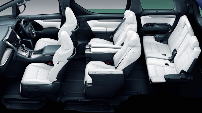 Žádný supersport, žádný supersedan. Majitel a šéf automobilky Pagani denně jezdí s tímto luxusním &bdquo;autobusem&rdquo; s motorem V6