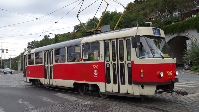 Krize současného fungování Evropy zašla už tak daleko, že se do služby musí vrátit komunistické tramvaje z 60. let