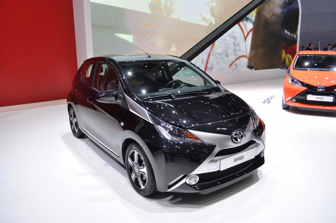 Toyota Aygo 2014 oficiálně: tří i pět dveří, stahovací střecha za příplatek