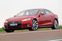 Tesla musela znovu platit za lživé údaje o výkonu, tentokrát ještě víc